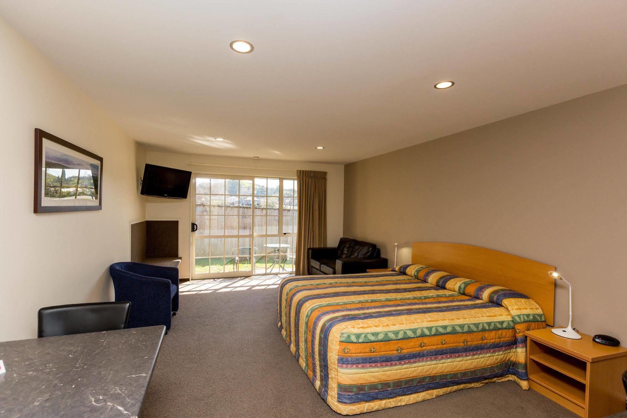 Aspen Court Motel Taihape Exterior foto